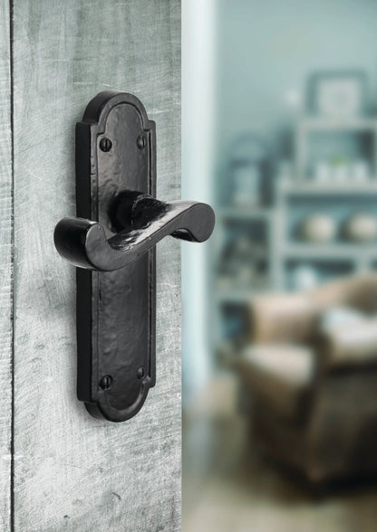 172mm x 48mm No.4020 Old Hill Ironworks Laverton Suite Lever Latch Handles