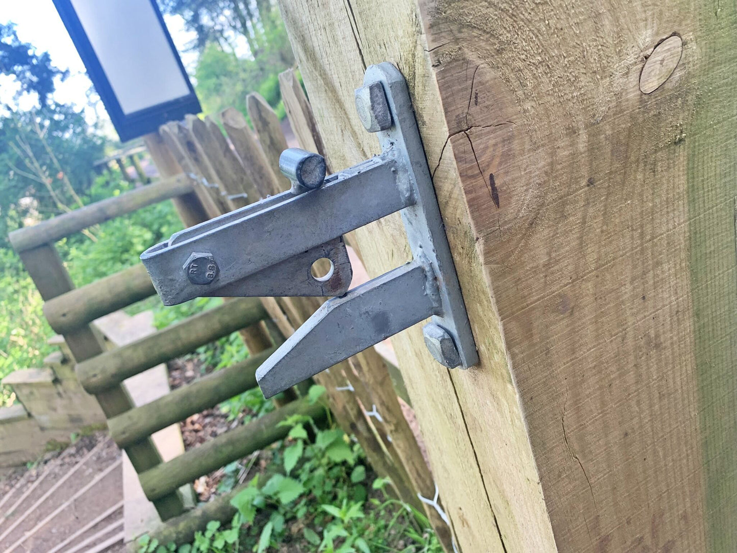 No.500 Self Locking Auto Gate Catch